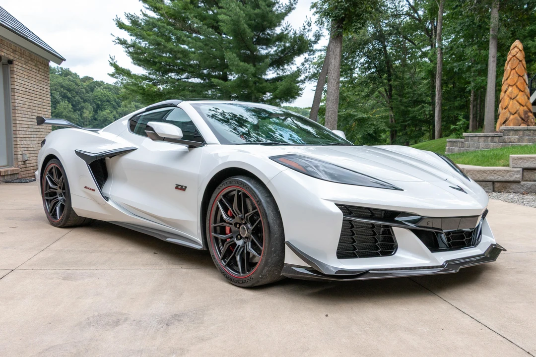 2023 Chevrolet Corvette C8 Z06 - Image 16 of 31