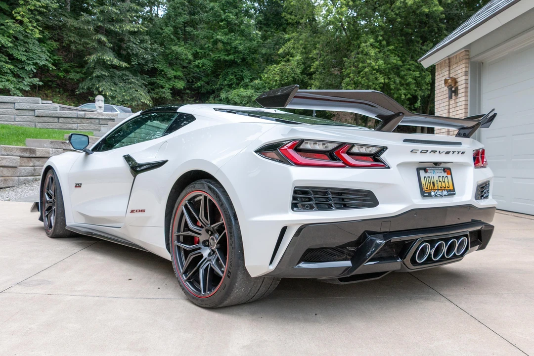 2023 Chevrolet Corvette C8 Z06 - Image 12 of 31