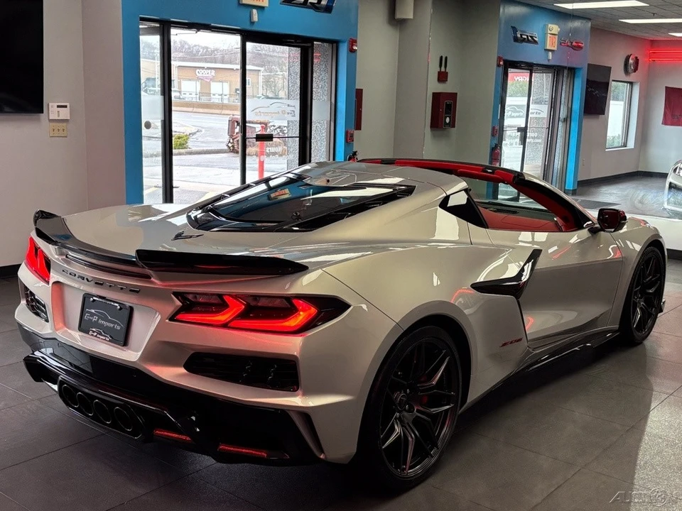 2023 Chevrolet Corvette C8 Z06 - Image 9 of 24