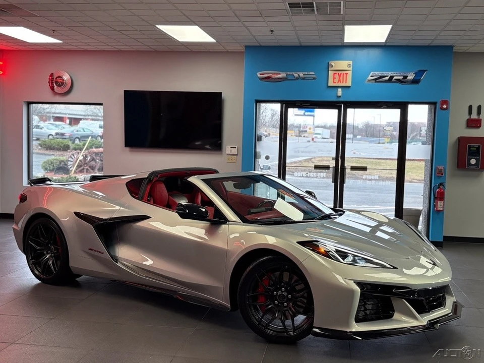 2023 Chevrolet Corvette C8 Z06 - Image 16 of 24