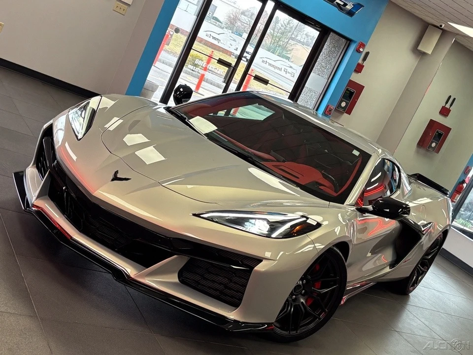 2023 Chevrolet Corvette C8 Z06 - Image 17 of 24