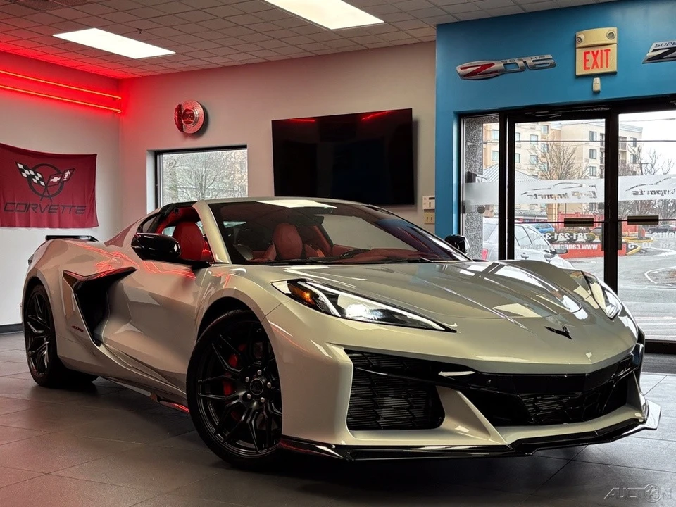 2023 Chevrolet Corvette C8 Z06 - Image 18 of 21
