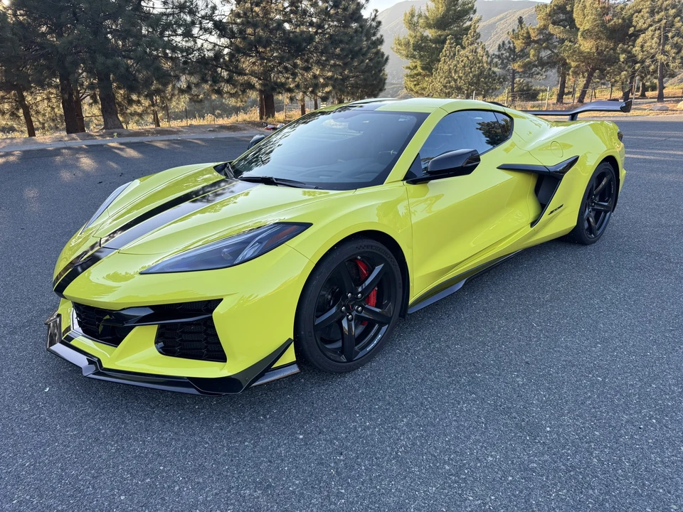 2023 Chevrolet Corvette C8 Z06 - Image 4 of 31