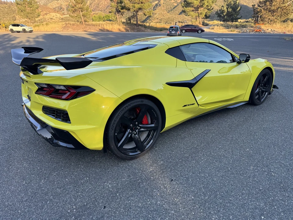 2023 Chevrolet Corvette C8 Z06 - Image 25 of 31