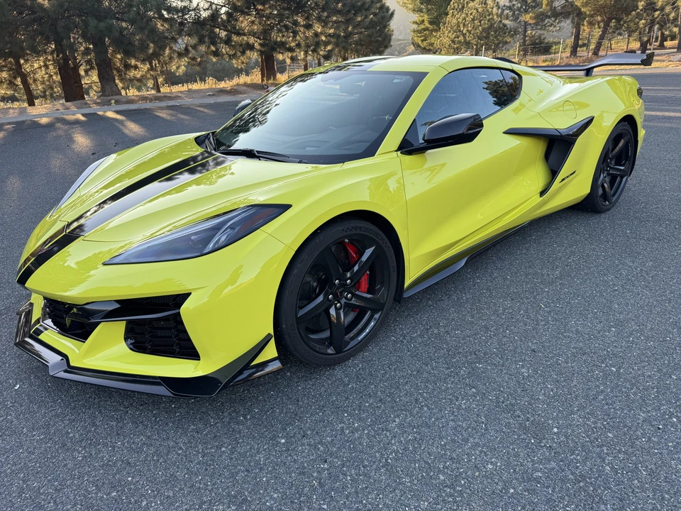 2023 Chevrolet Corvette C8 Z06 - Image 5 of 31