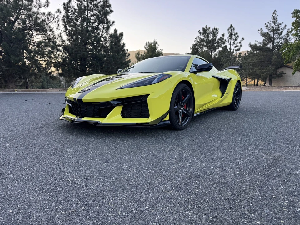 2023 Chevrolet Corvette C8 Z06 - Image 2 of 31