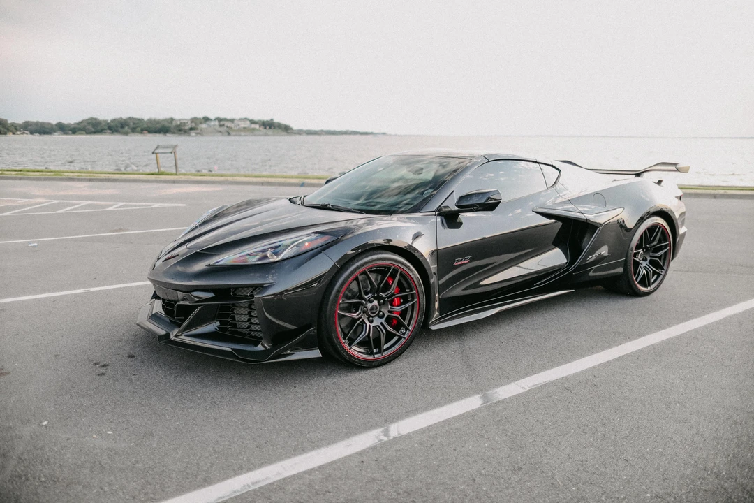 2023 Chevrolet Corvette C8 Z06 - Image 9 of 31