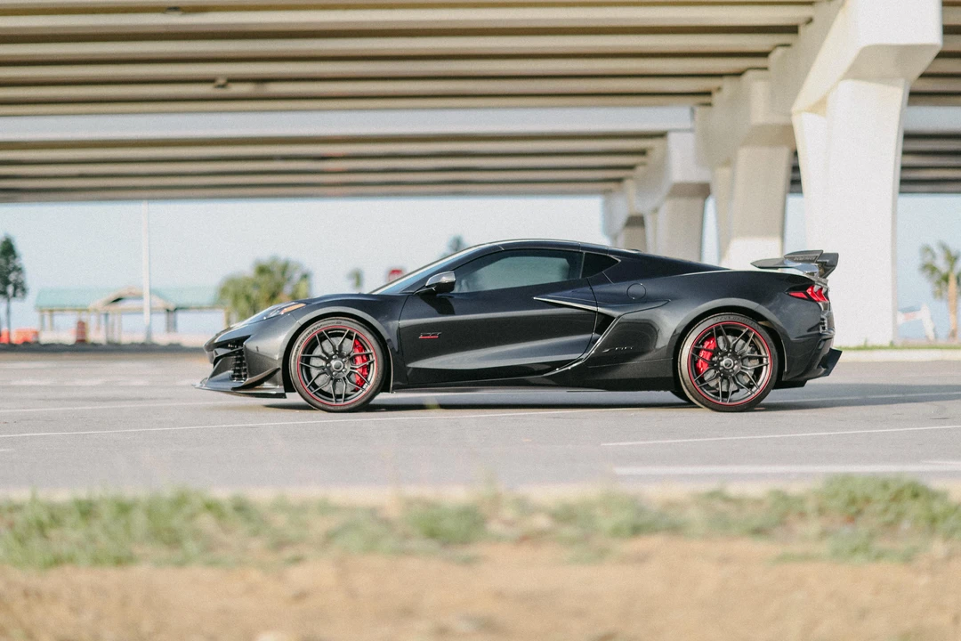 2023 Chevrolet Corvette C8 Z06 - Image 10 of 31