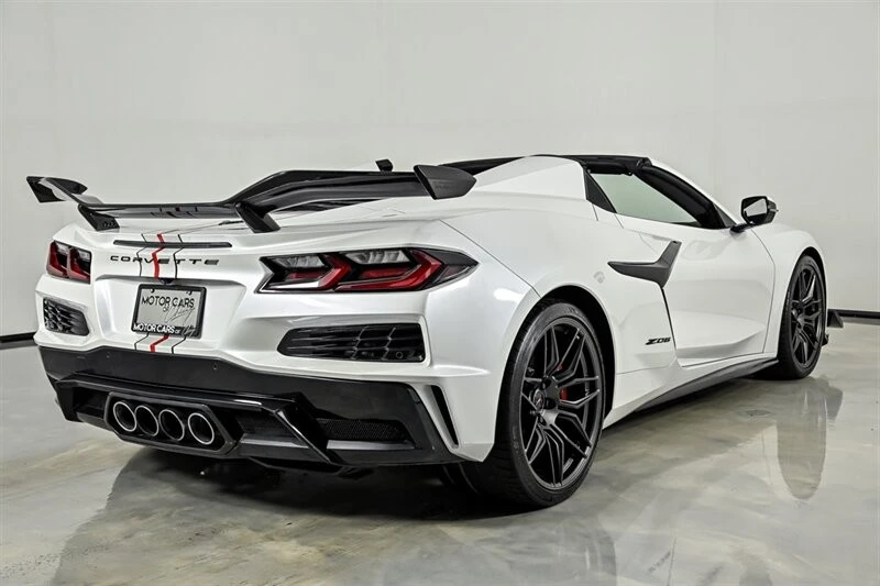 2023 Chevrolet Corvette C8 Z06 - Image 15 of 31
