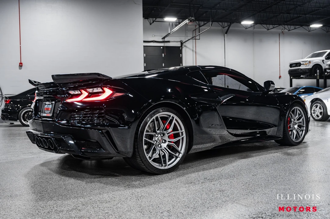 2023 Chevrolet Corvette C8 Z06 - Image 4 of 31
