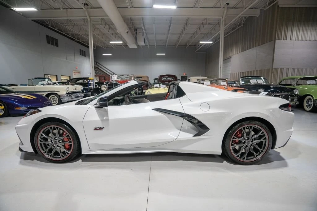 2023 Chevrolet Corvette C8 - Image 19 of 31