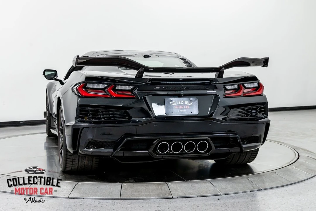 2023 Chevrolet Corvette C8 Z06 - Image 17 of 31
