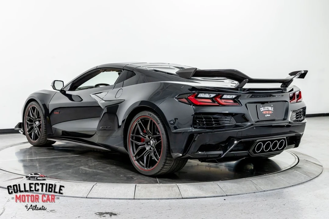 2023 Chevrolet Corvette C8 Z06 - Image 15 of 31