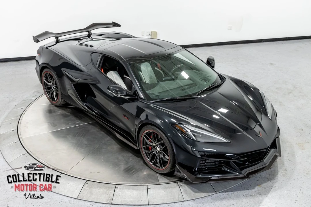 2023 Chevrolet Corvette C8 Z06 - Image 18 of 31