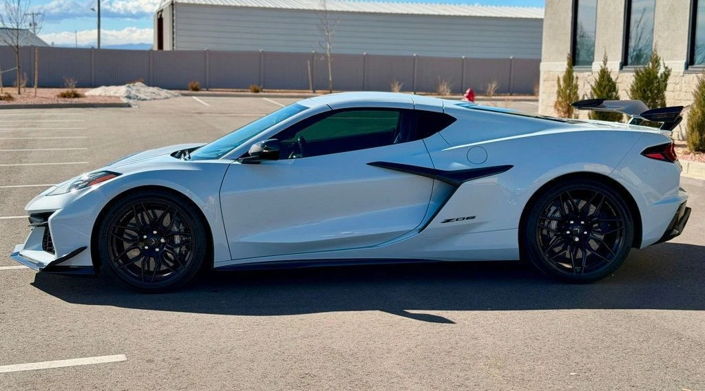 2023 Chevrolet Corvette C8 Z06 - Image 6 of 12