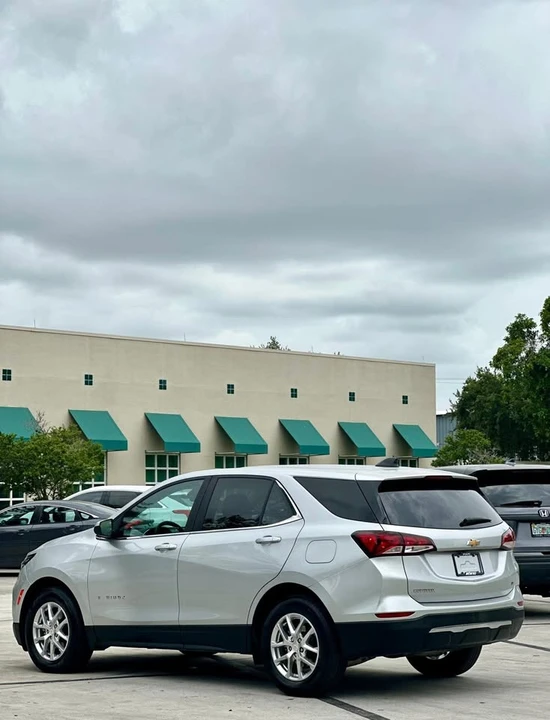 2023 Chevrolet Equinox - Image 6 of 8