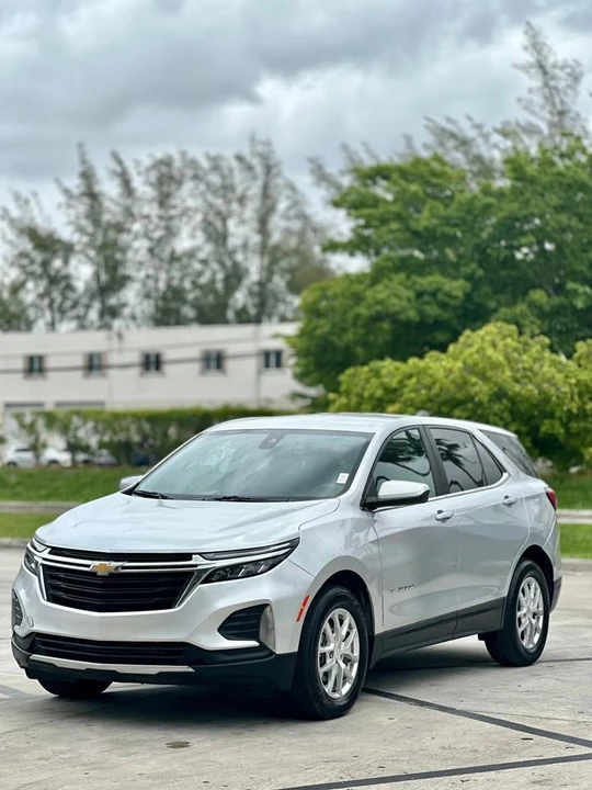 2023 Chevrolet Equinox - Image 2 of 8