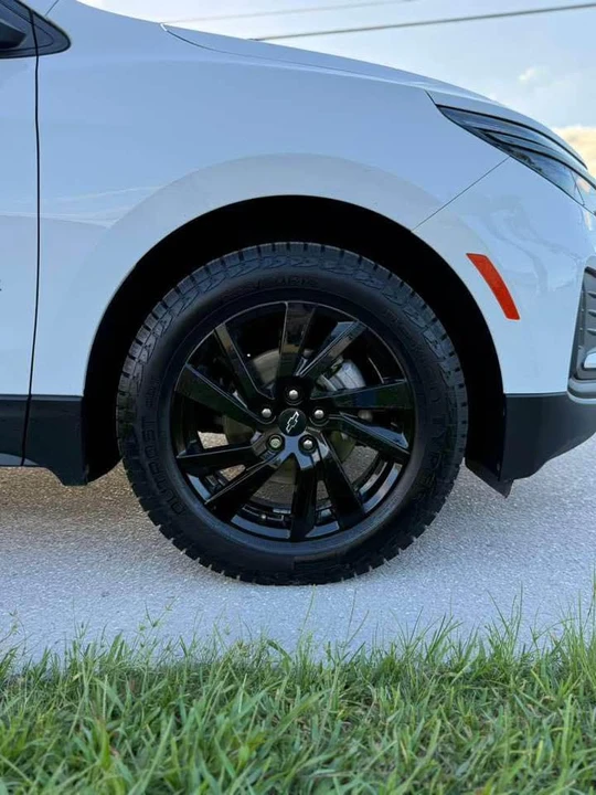 2023 Chevrolet Equinox - Image 5 of 15