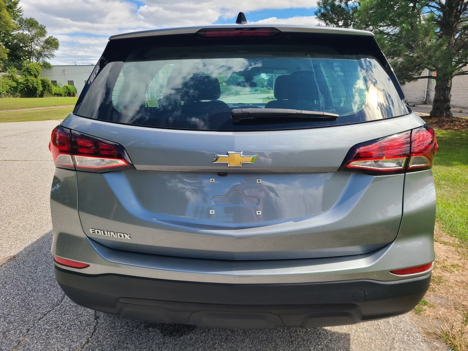 2023 Chevrolet Equinox - Image 4 of 21