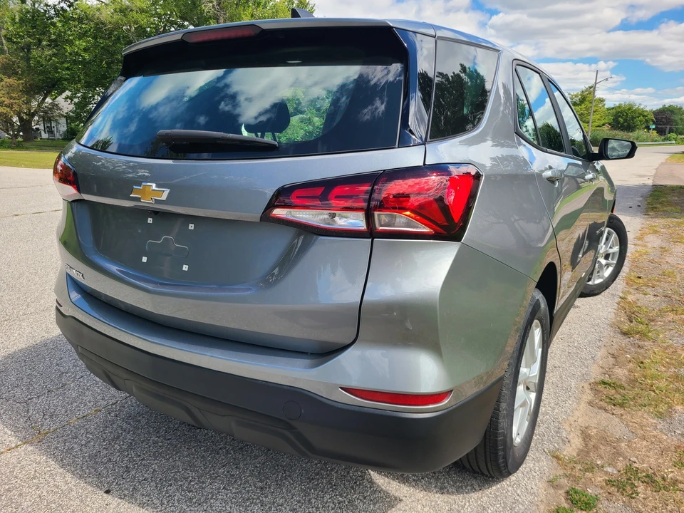 2023 Chevrolet Equinox - Image 5 of 21