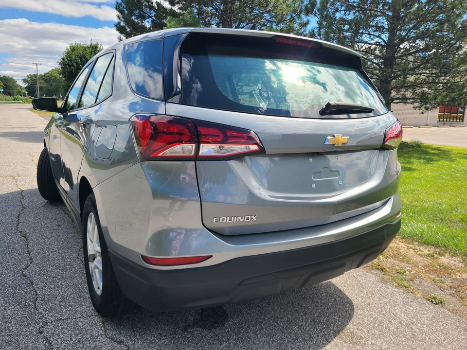 2023 Chevrolet Equinox - Image 3 of 21