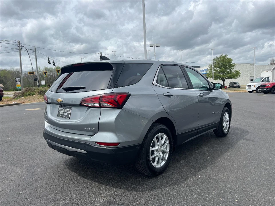 2023 Chevrolet Equinox - Image 7 of 31