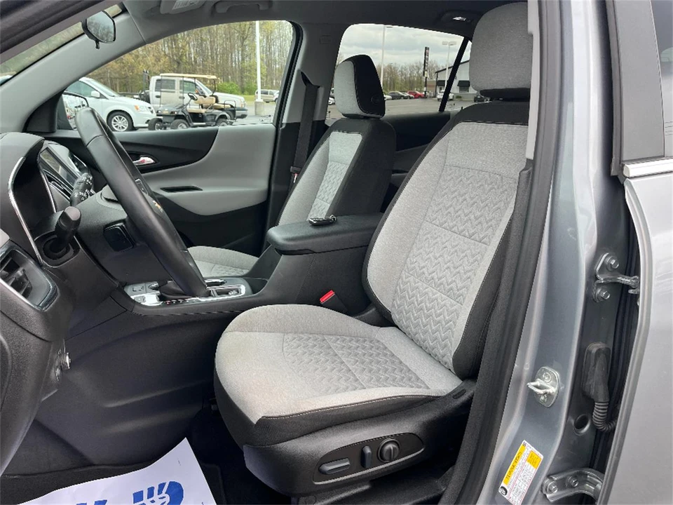 2023 Chevrolet Equinox - Image 27 of 31