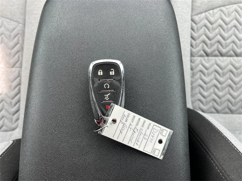 2023 Chevrolet Equinox - Image 18 of 31