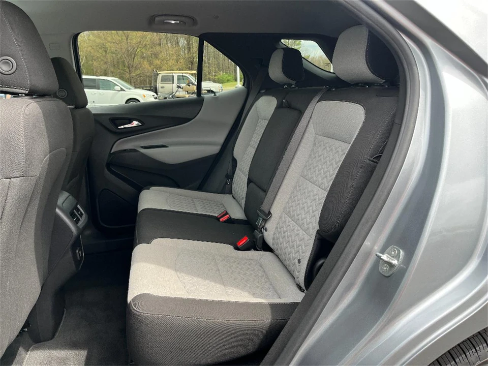2023 Chevrolet Equinox - Image 16 of 31