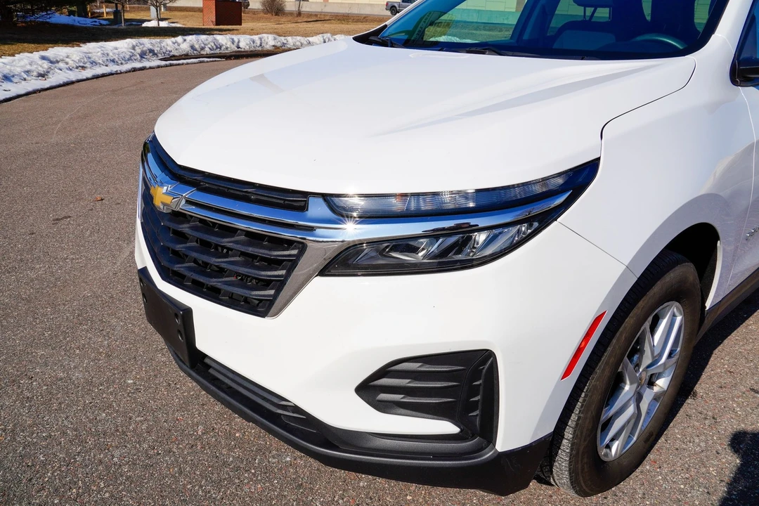 2023 Chevrolet Equinox - Image 23 of 31