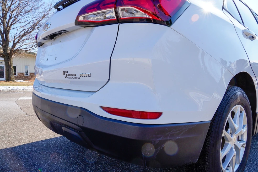 2023 Chevrolet Equinox - Image 27 of 31