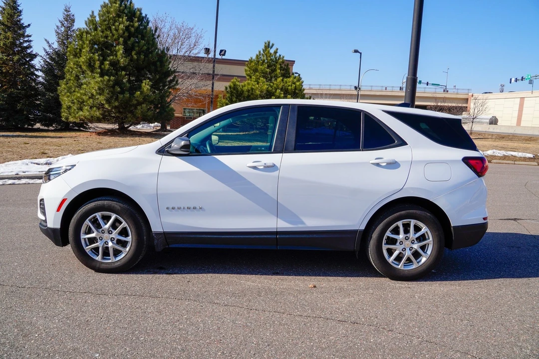 2023 Chevrolet Equinox - Image 7 of 21