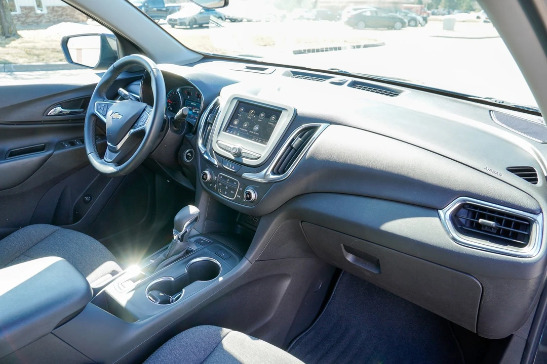 2023 Chevrolet Equinox - Image 16 of 21