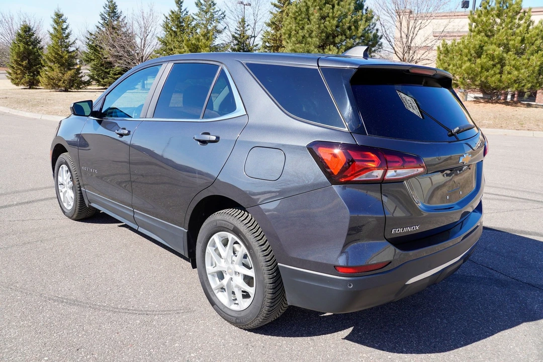 2023 Chevrolet Equinox - Image 6 of 21