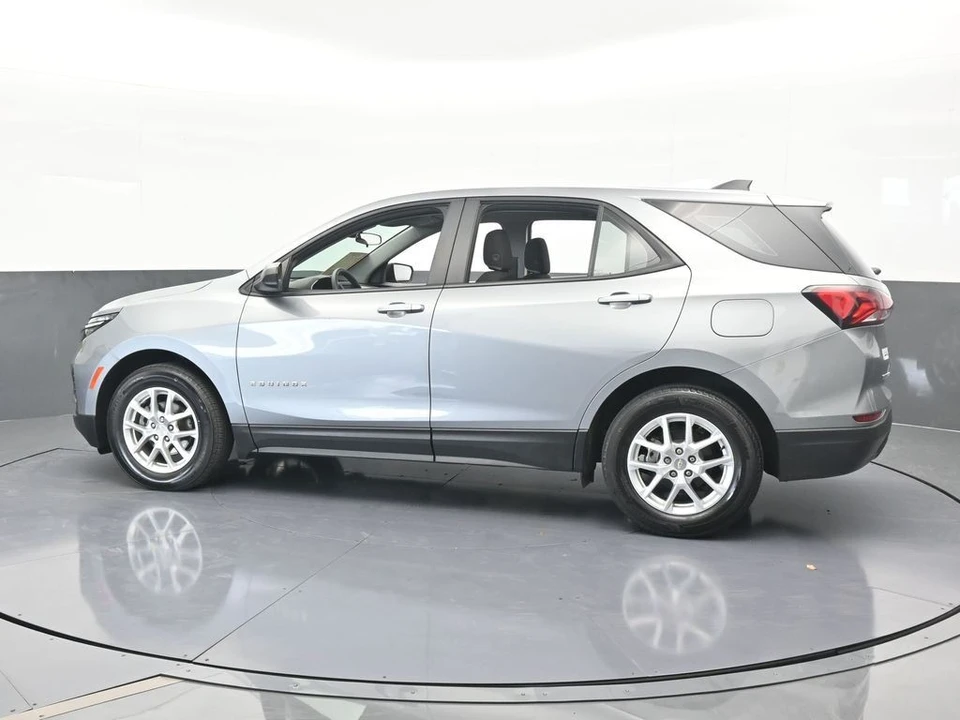 2023 Chevrolet Equinox - Image 3 of 12