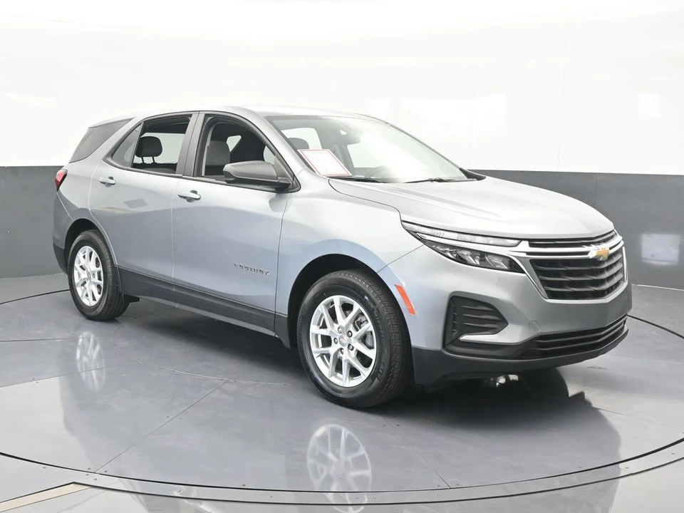 2023 Chevrolet Equinox - Image 8 of 12
