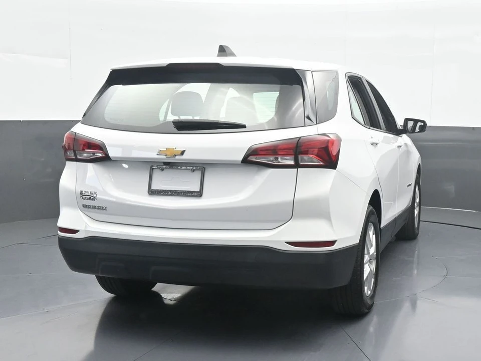 2023 Chevrolet Equinox - Image 5 of 12
