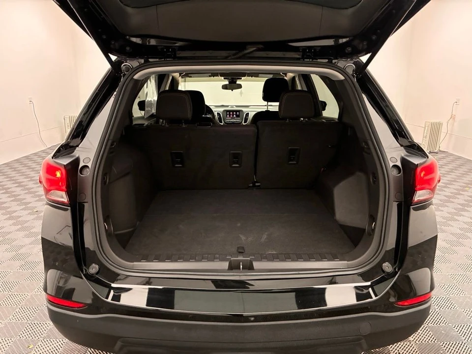 2023 Chevrolet Equinox - Image 10 of 12