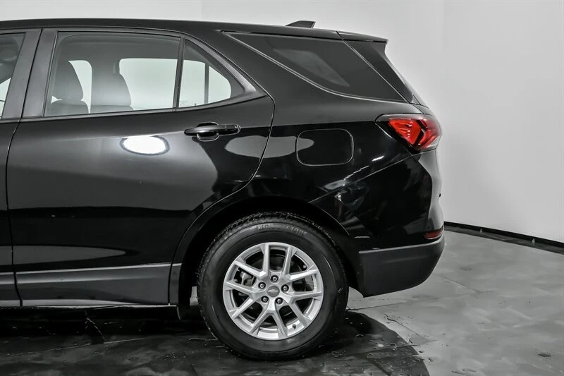 2023 Chevrolet Equinox - Image 8 of 21