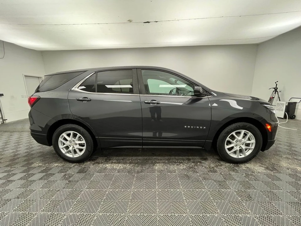2023 Chevrolet Equinox - Image 8 of 12
