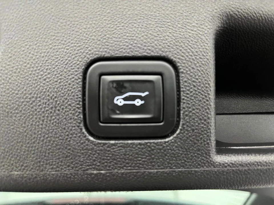 2023 Chevrolet Equinox - Image 7 of 12