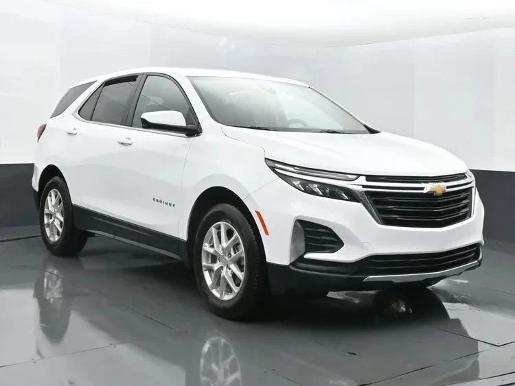 2023 Chevrolet Equinox - Image 2 of 12