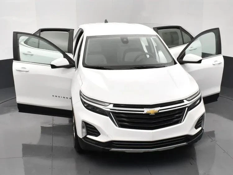 2023 Chevrolet Equinox - Image 10 of 12