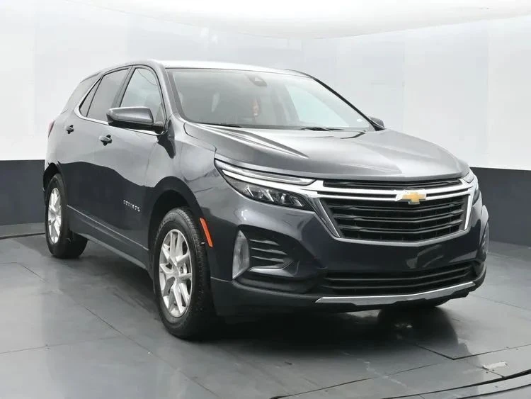 2023 Chevrolet Equinox - Image 2 of 12