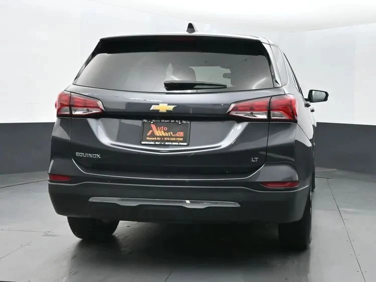 2023 Chevrolet Equinox - Image 8 of 12