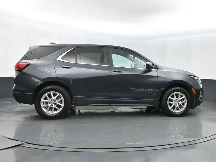 2023 Chevrolet Equinox - Image 4 of 12