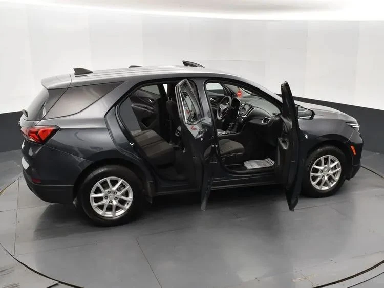 2023 Chevrolet Equinox - Image 6 of 12