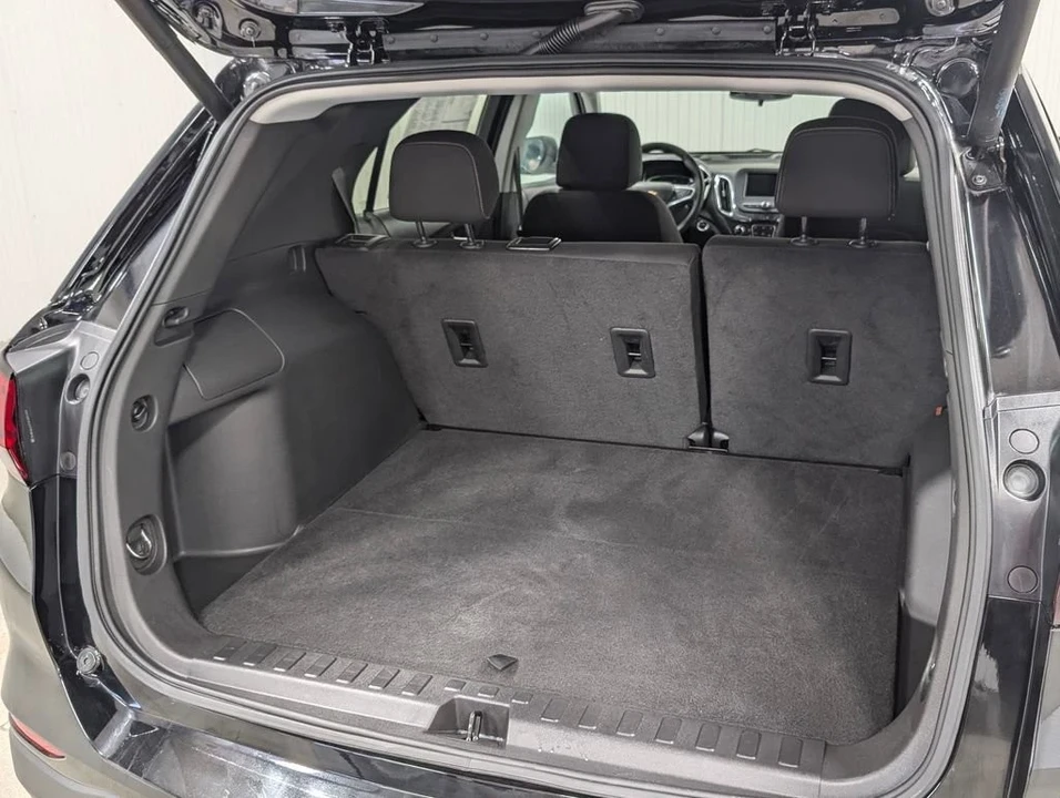 2023 Chevrolet Equinox - Image 8 of 11