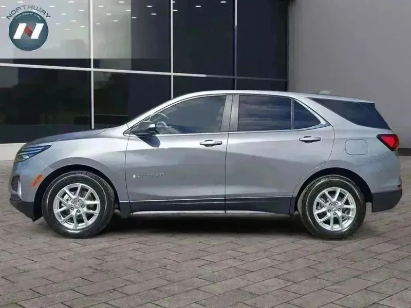 2023 Chevrolet Equinox - Image 2 of 12