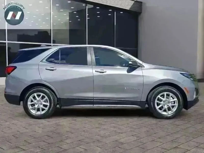 2023 Chevrolet Equinox - Image 6 of 12